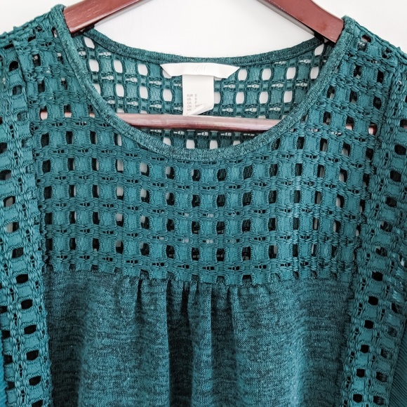 H&M flutter sleeve green blouse - Picture 3 of 4